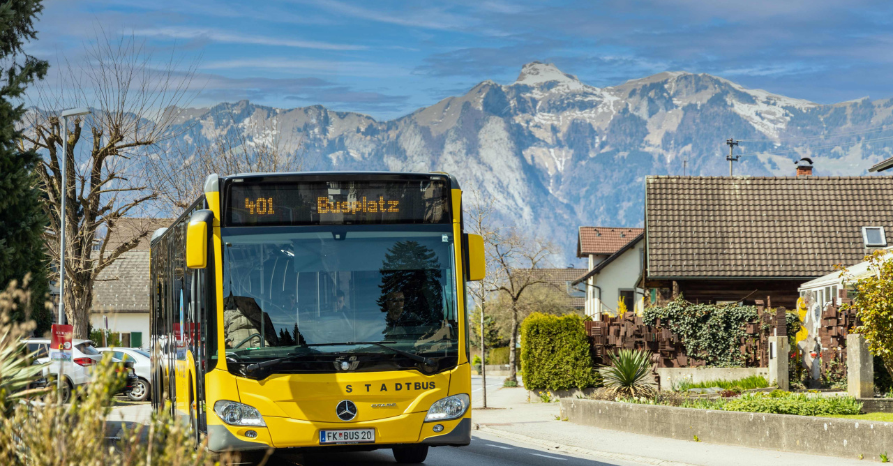Stadtbus Linie 401 in Gisingen