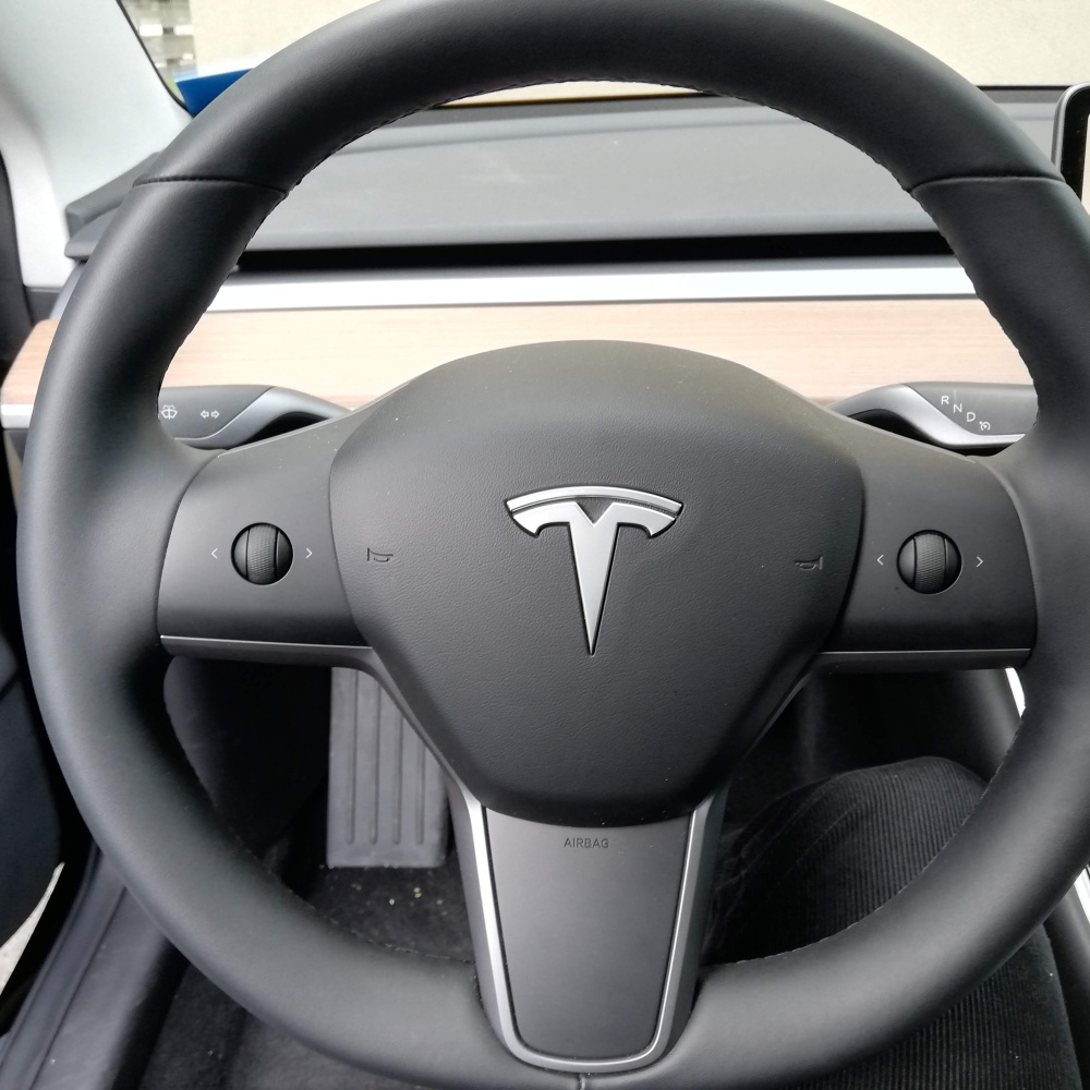 TESLA bei CARUSO Carsharing | VMOBIL.AT