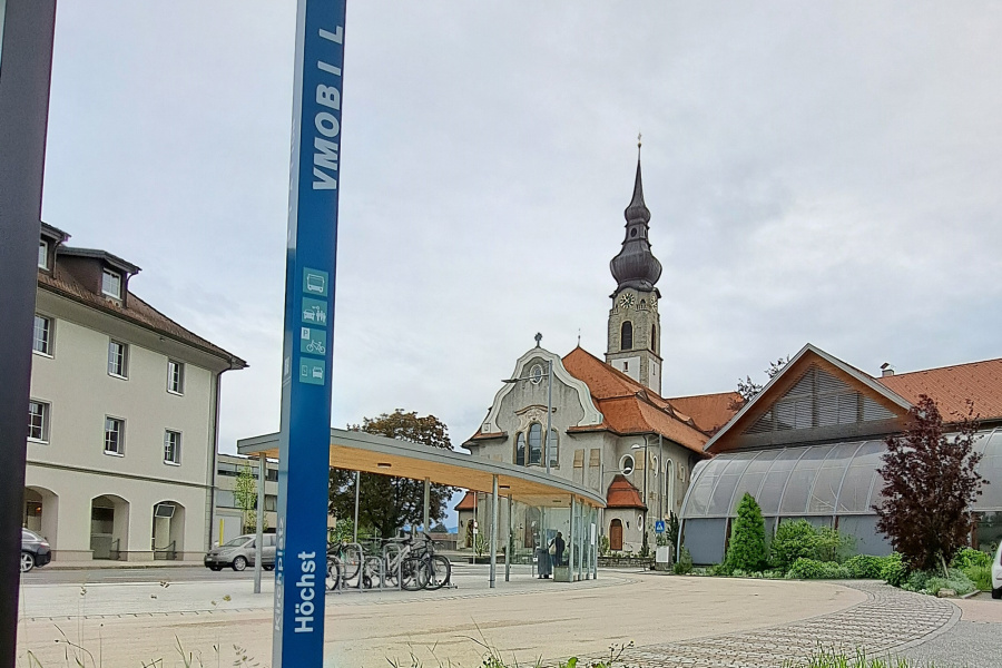 VMOBIL Station in Höchst am Kirchplatz