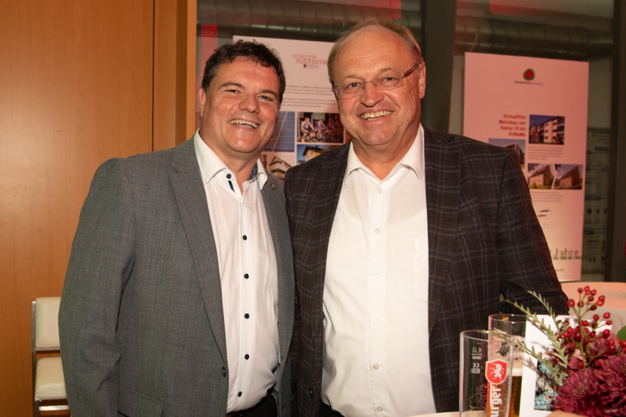 Bürgermeister Thomas Schierle und Bürgermeister Elmar Rhomberg bei der 40 Jahr Feier des Energieinstitut Vorarlberg